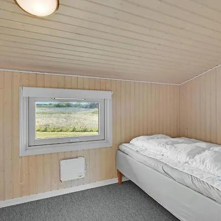 Vakantiehuis Gorgeous In With Sauna *