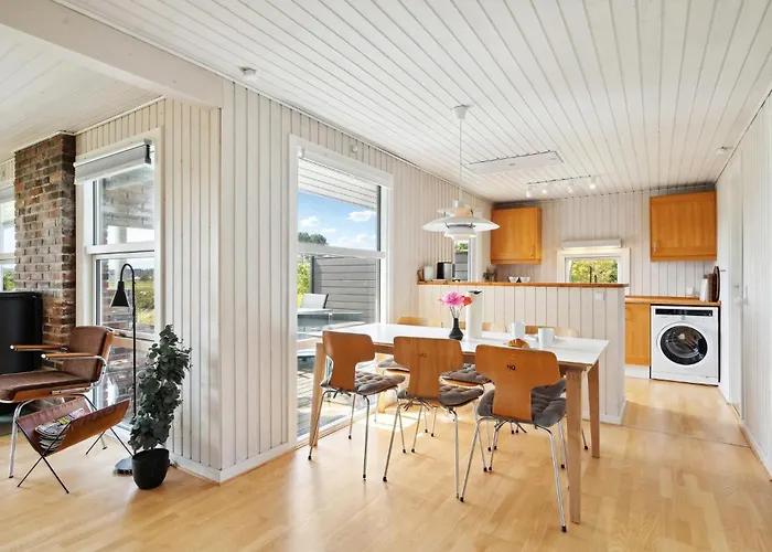 Holiday home Gorgeous In With Sauna Millinge