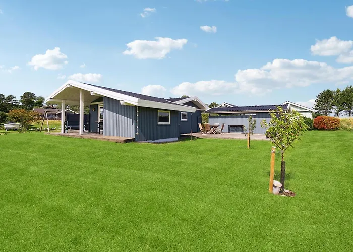 Holiday home Gorgeous In With Sauna Millinge